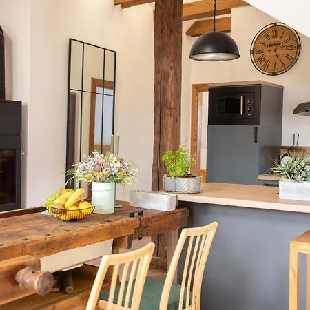 Apartmán Cakyho Kuria - Pre 4 Osoby S Krbom A Saunami Smižany