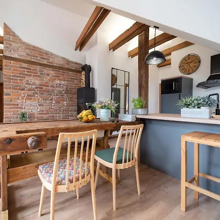 Cakyho Kuria - Pre 4 Osoby S Krbom A Saunami * Smižany