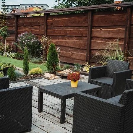 Cakyho Kuria - Pre 4 Osoby S Krbom A Saunami * Smižany