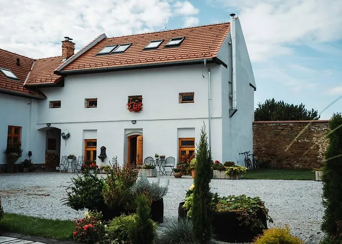 Cakyho Kuria - Pre 4 Osoby S Krbom A Saunami *