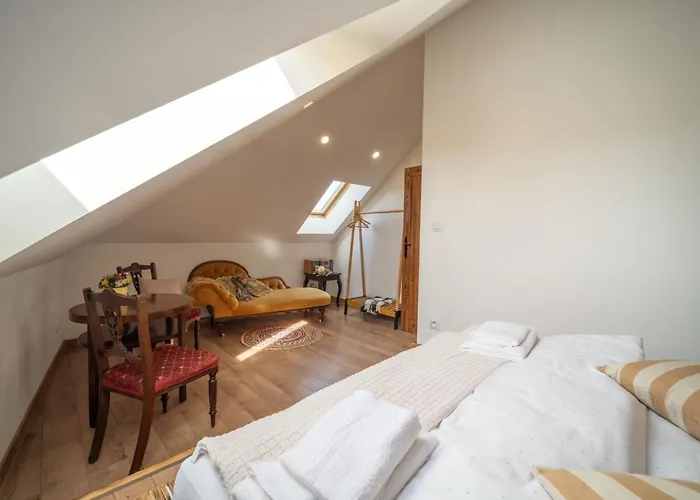 Cakyho Kuria - Pre 4 Osoby S Krbom A Saunami דירה Smižany